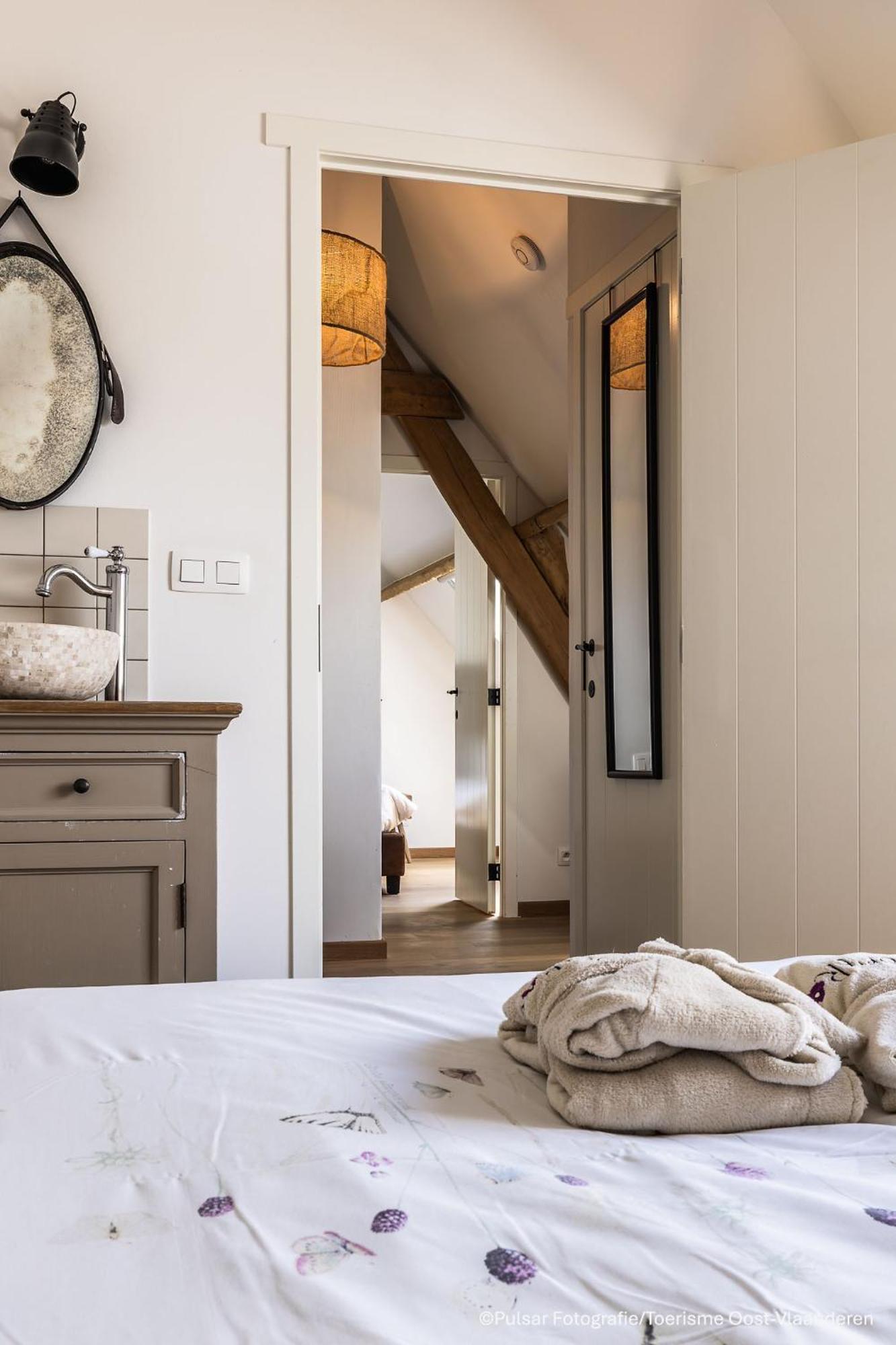 Op 'T Roth Villa Oudenaarde Luaran gambar