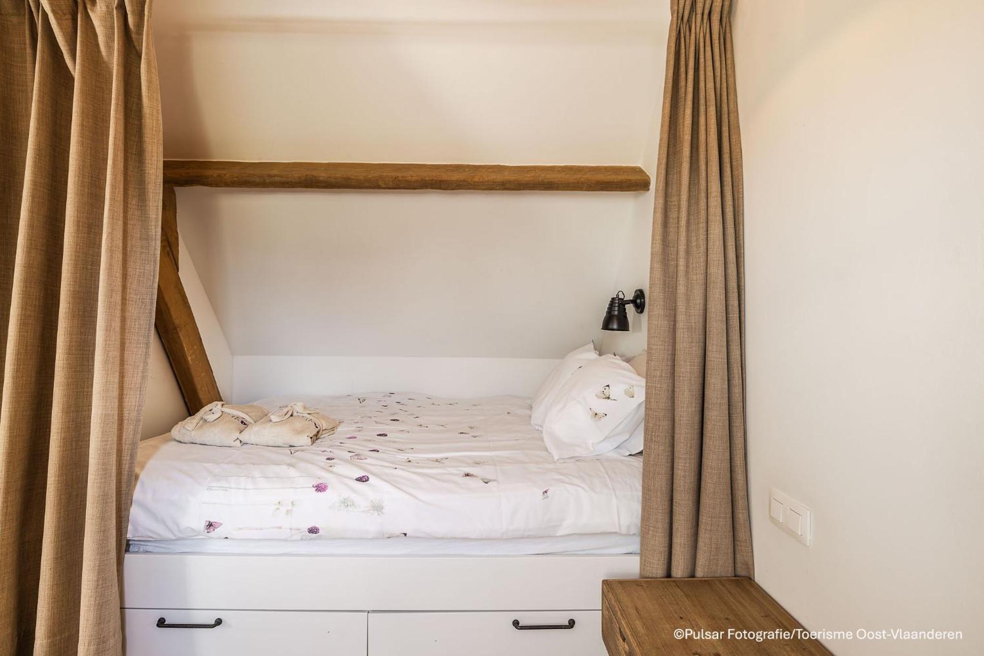 Op 'T Roth Villa Oudenaarde Luaran gambar