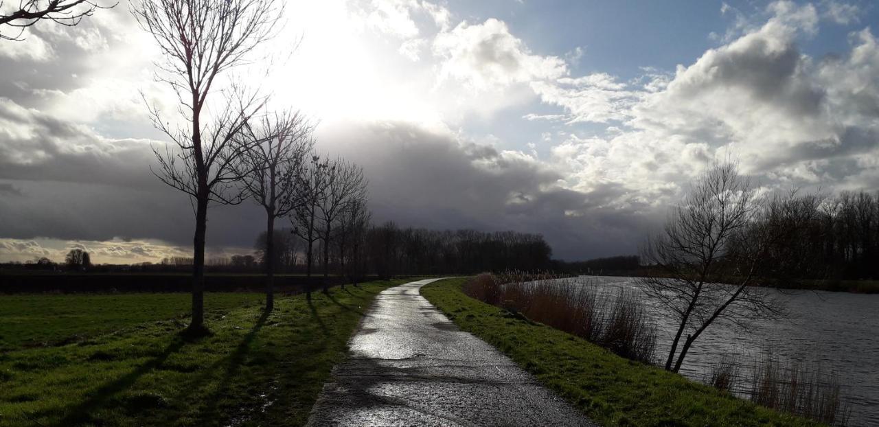 Op 'T Roth Villa Oudenaarde Luaran gambar